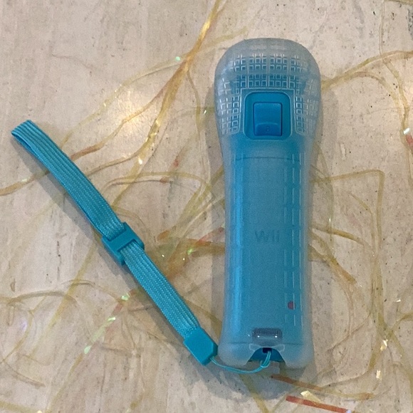 Nintendo Wii Remote Motion Plus Inside Controller Blue & Wrist Strap & Cover - Picture 9 of 9